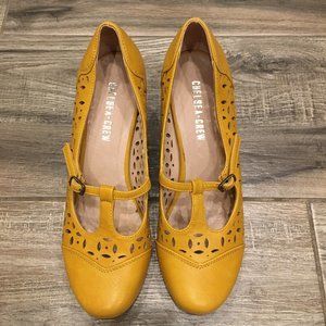 Chelsea Crew Vintage Style Mary Jane Heels Yellow